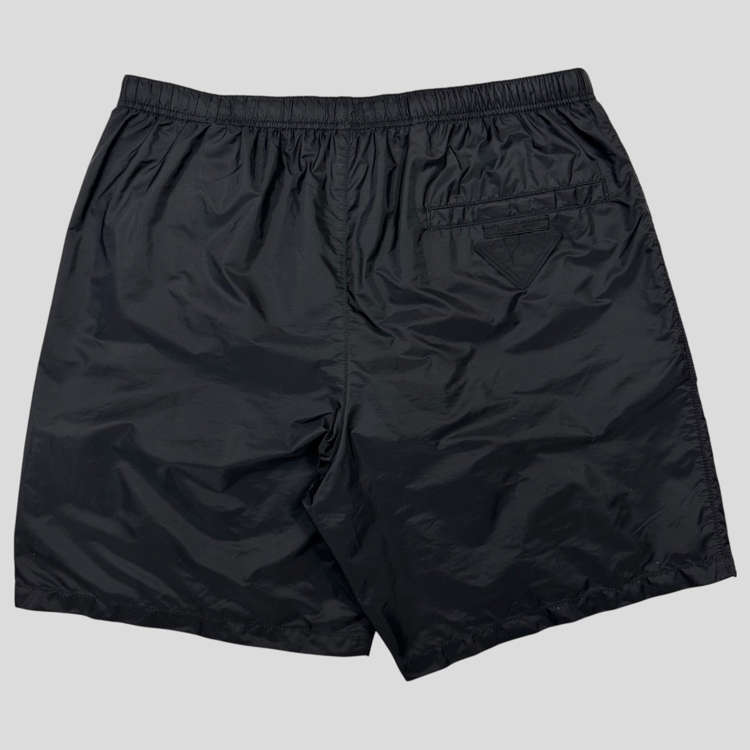 Prada Plate Logo Cargo Shorts Pants Triangle-plaque cargo shorts