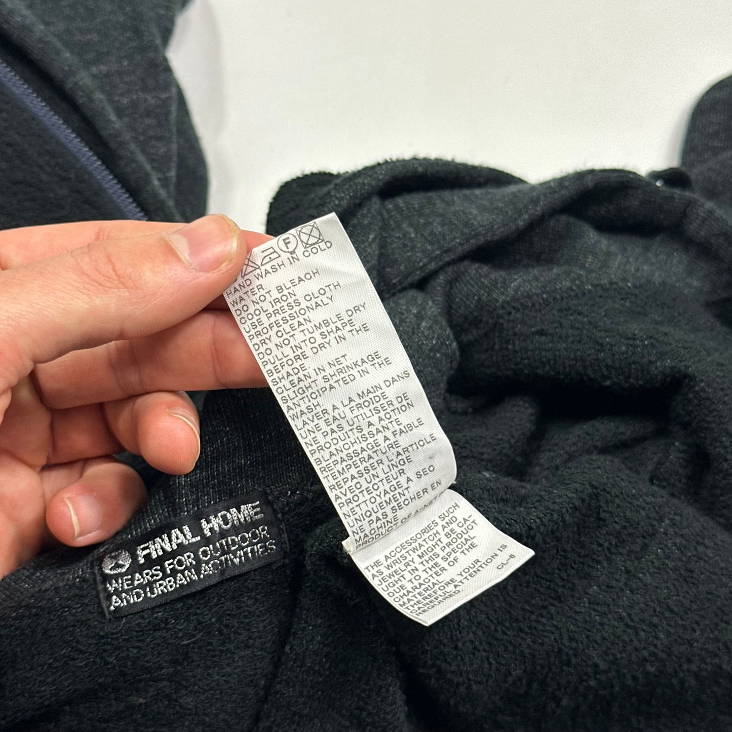 Final Home 00’s 2 in 1 Survival Cardigan Hoodie - S/M