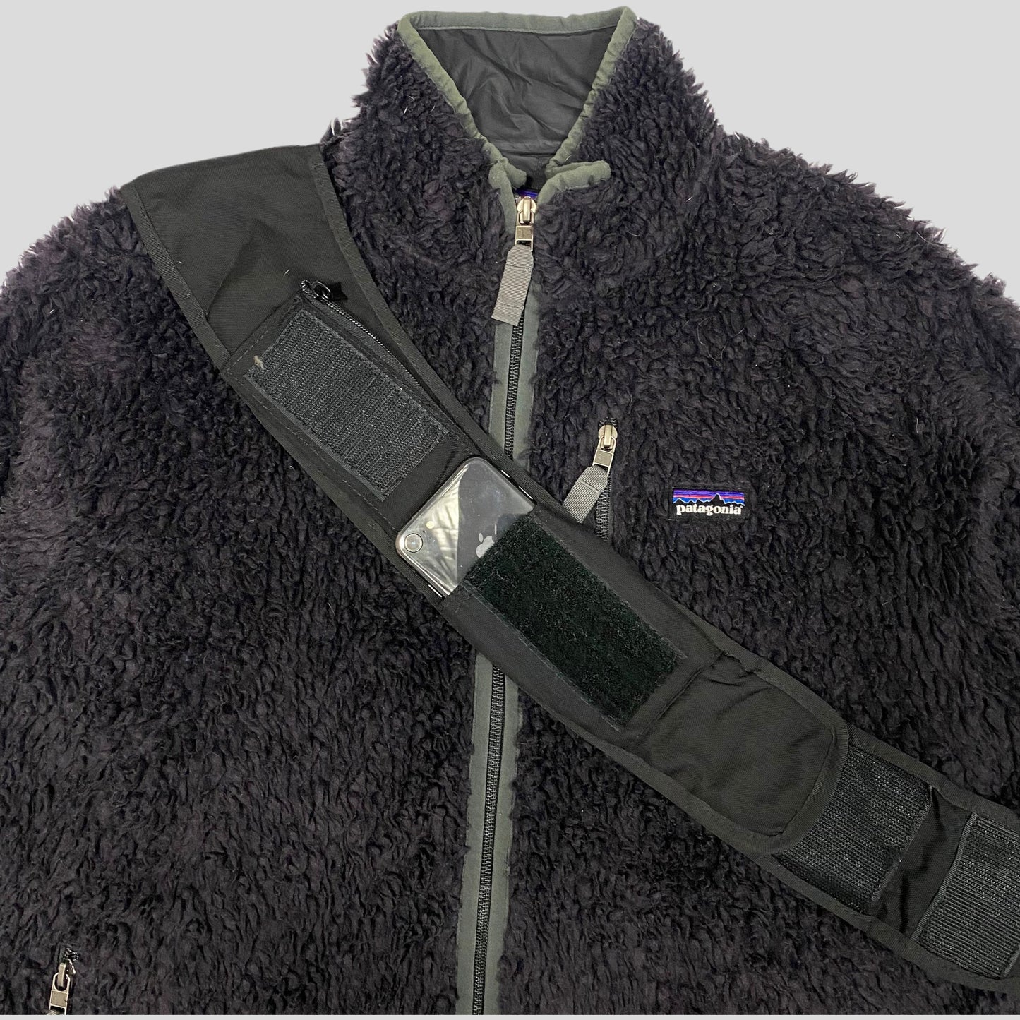 IS Island 00’s Tactical Slingbag - Black