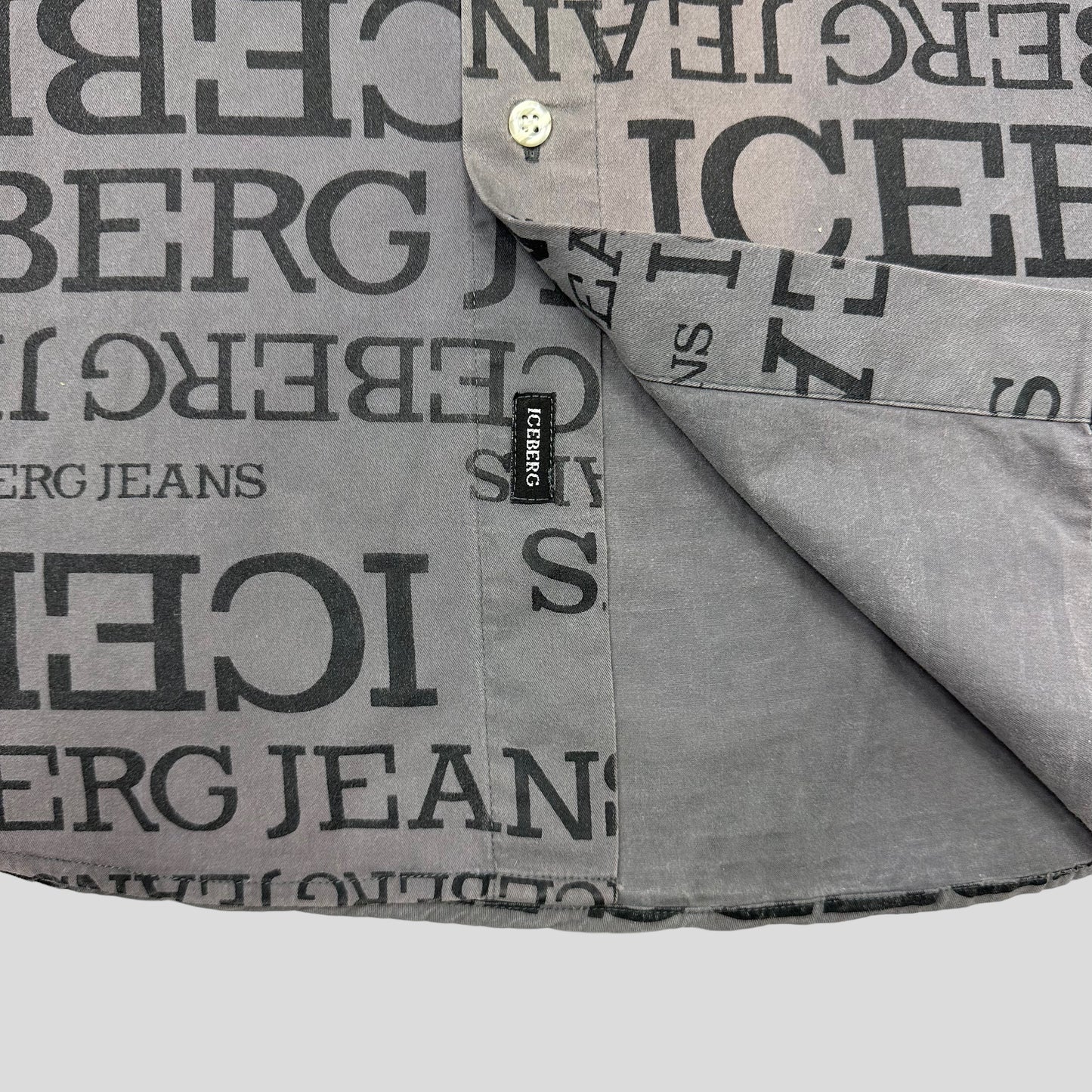 Iceberg Jeans 90’s Stash Pocket Spellout Shirt - L