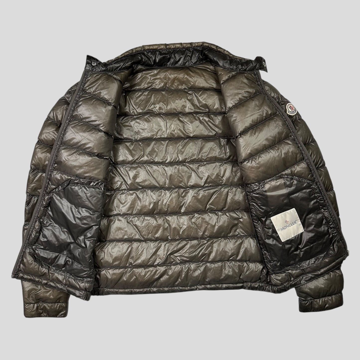 Moncler Acorus Short Down Puffer Jacket - 2 (M)