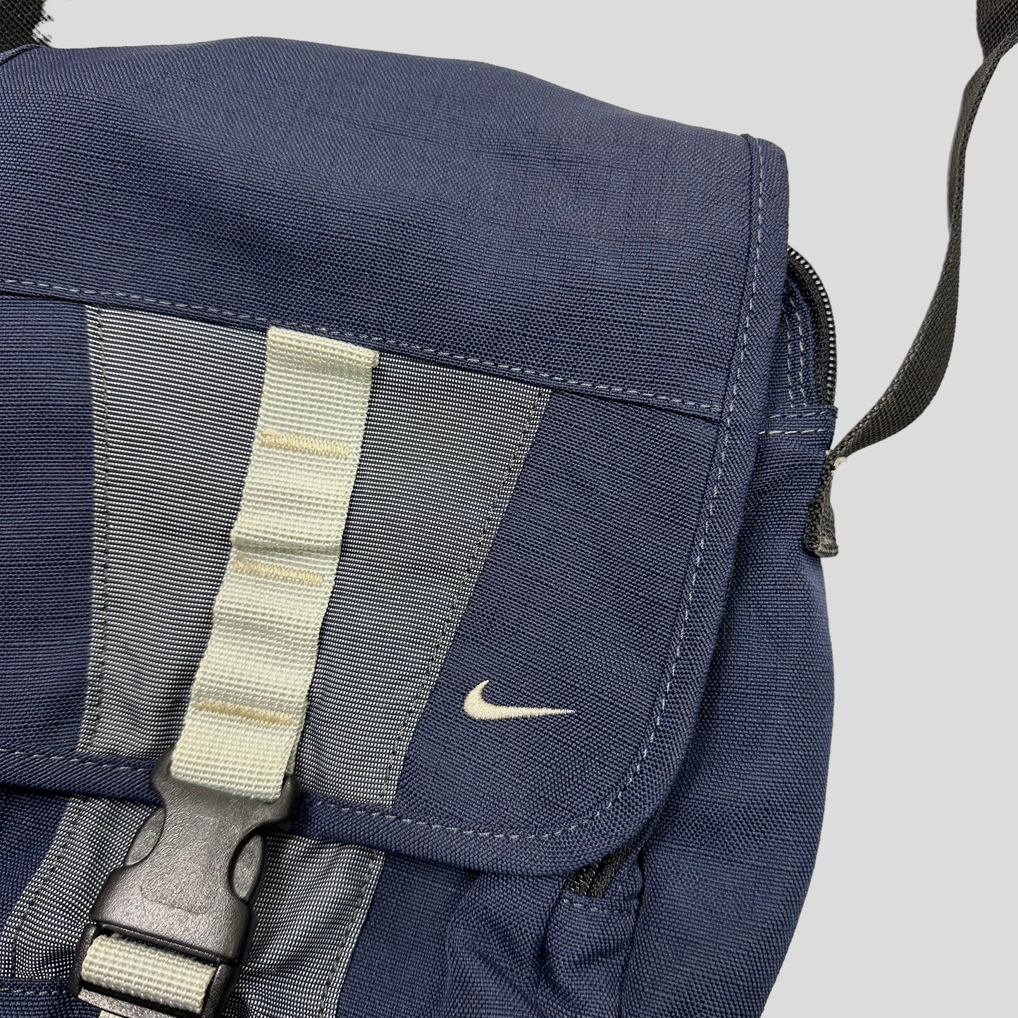 Nike 2003 Ripstop Multipocket Crossbody Bag