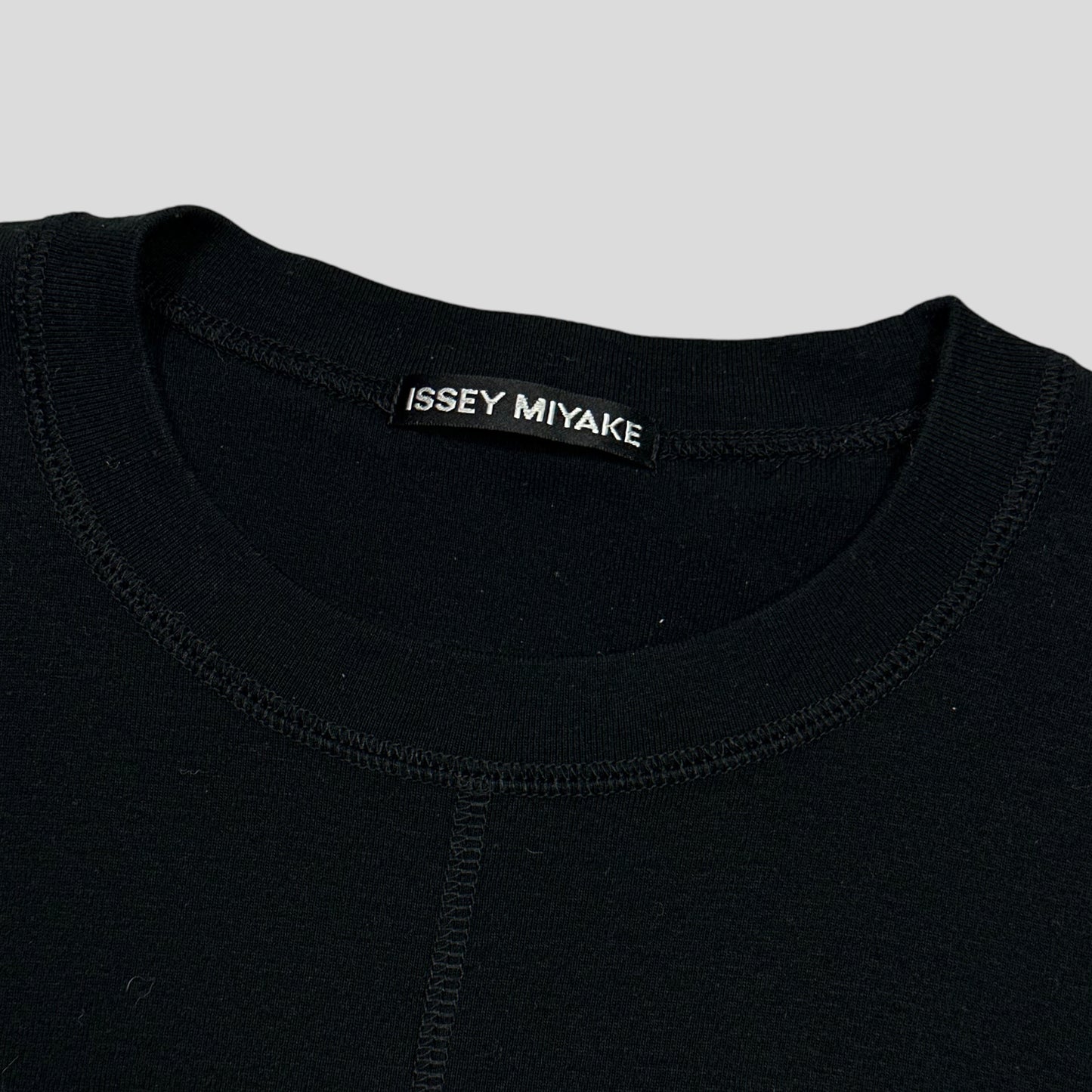 Issey Miyake 1995 Overlock Centre Hem Boxy T-shirt - M