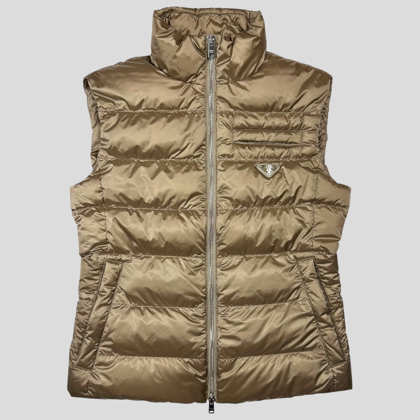 Prada Milano 2017 Satin Champagne Nylon Down Logo Gilet - IT40 (UK8)