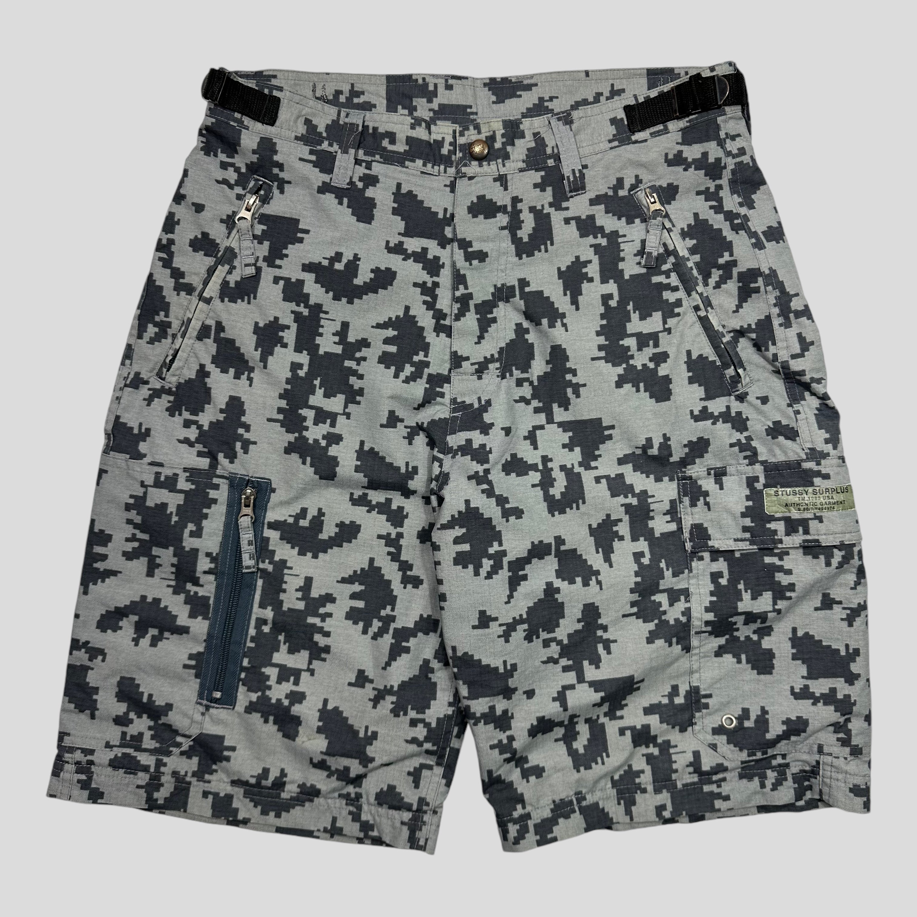 Stussy Surplus 90 s Ripstop Digital Camo Multipocket Cargo Shorts 30 32