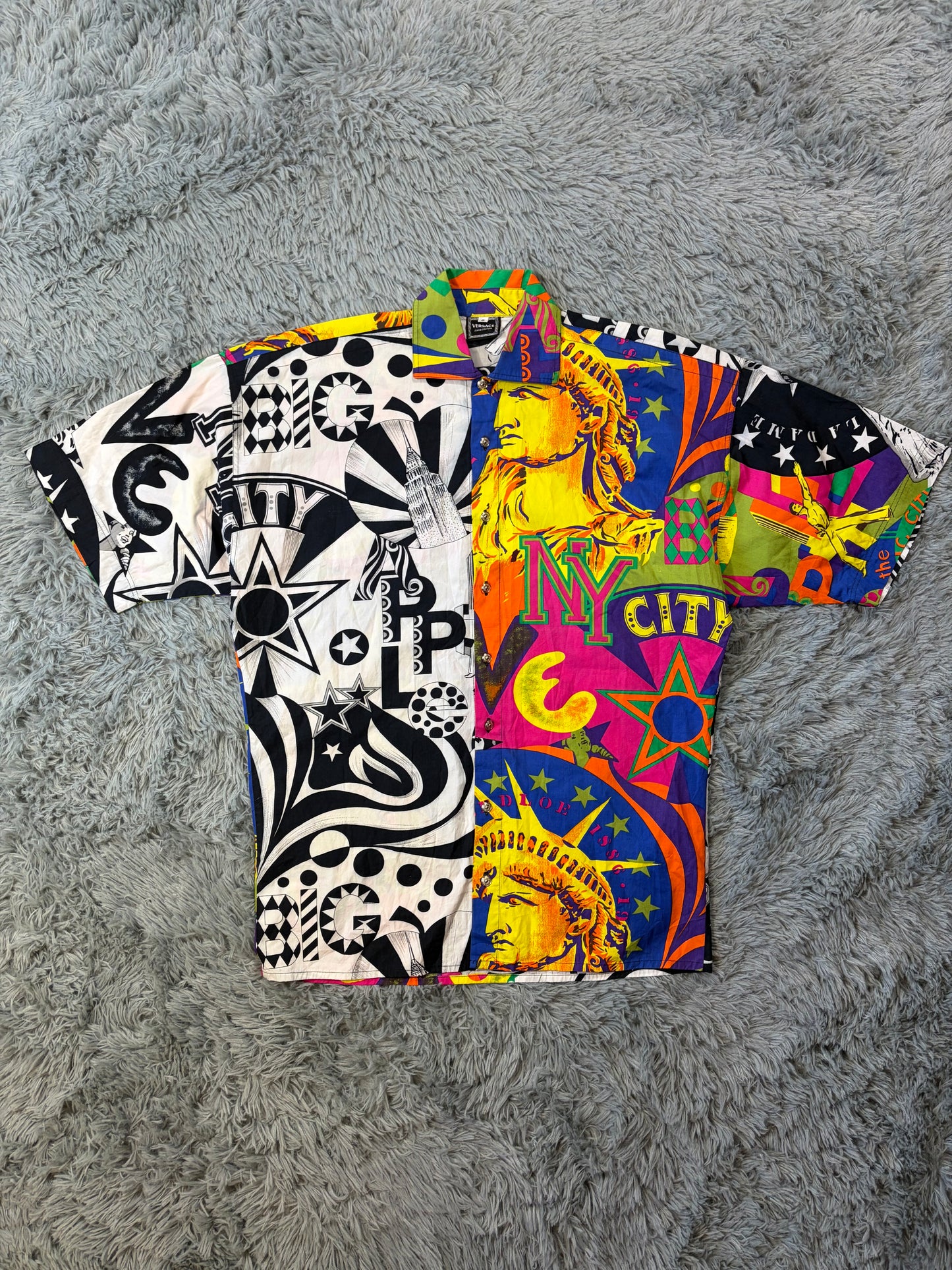 Versace VJC 90’s New York Day & Night Split Graphic Shirt - M/L