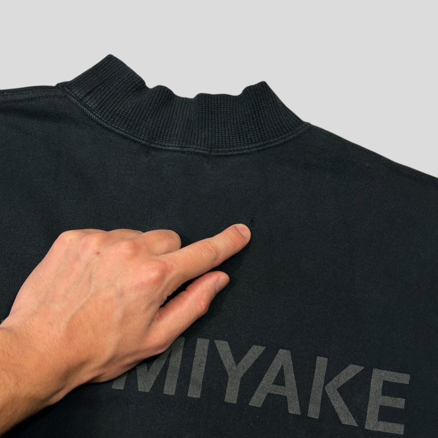 Issey Miyake 1993 Staff Spellout Logo Boxy Crewneck Jumper - M
