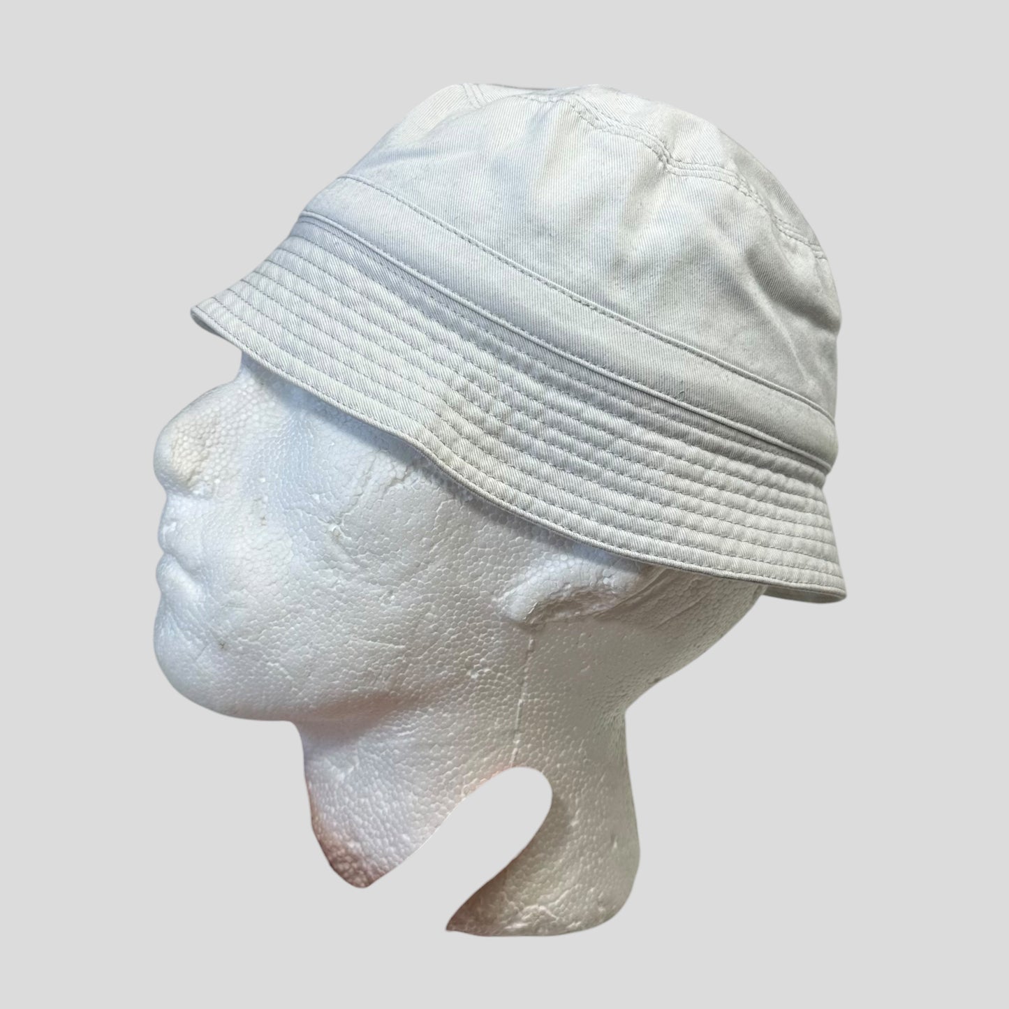 Prada Sport 1999 White Cotton Red Rubber Tab Bucket Hat - M