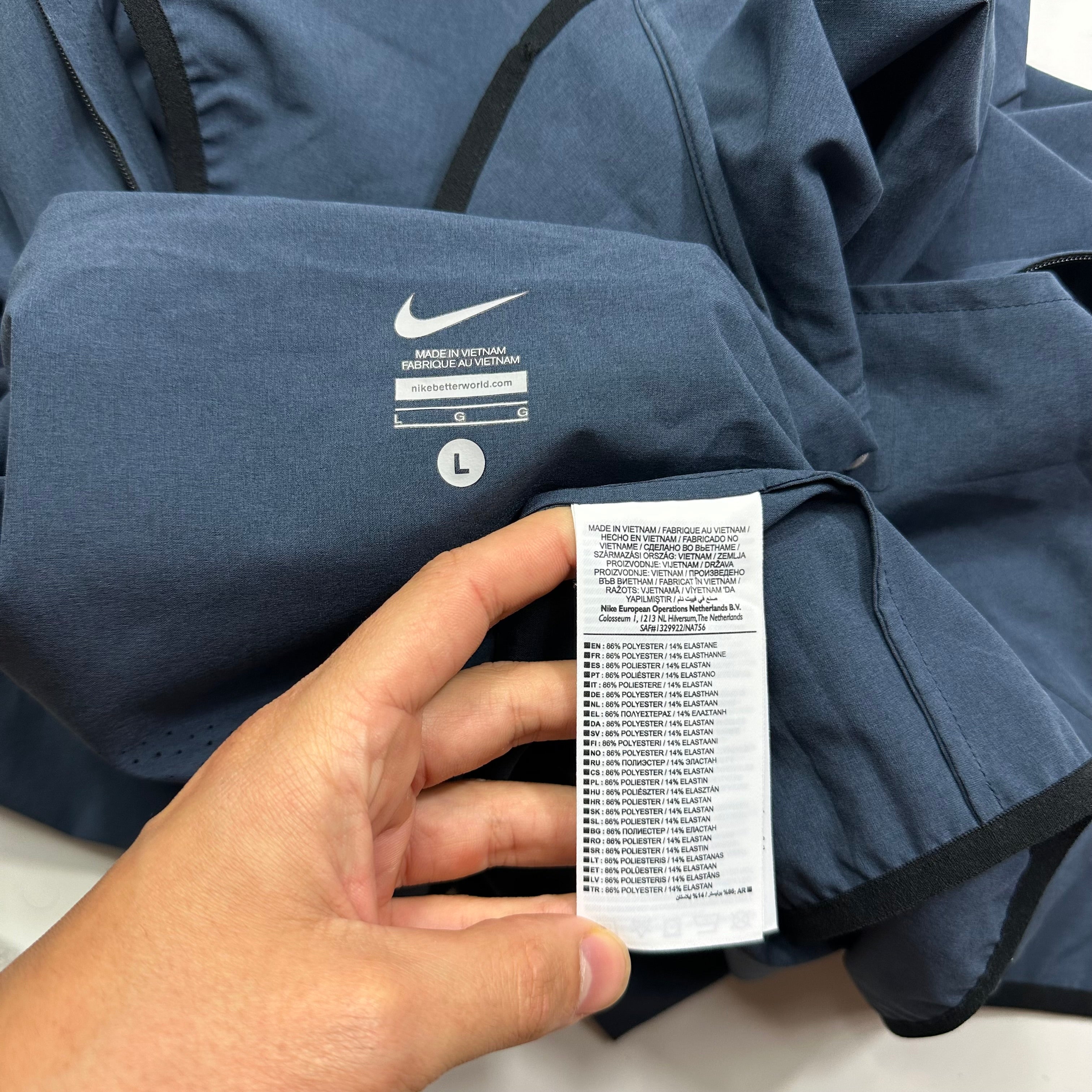 Nike x Gyakusou 2015 Vented Perforated RRC Jacket - L – Warmwaves