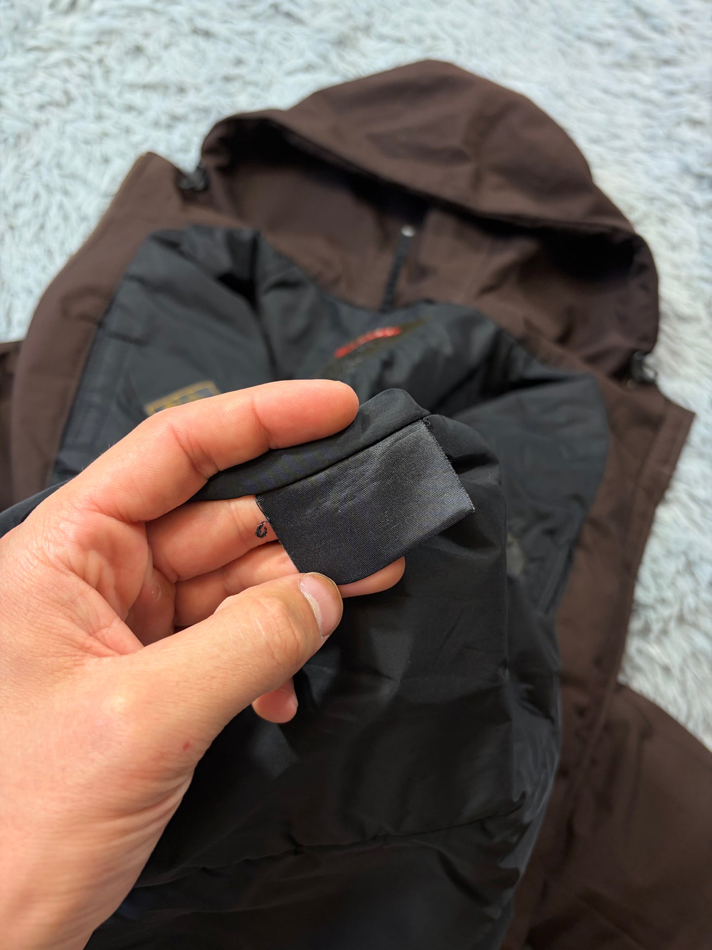 Prada Sport AW00 Goretex Gloved Brown Multipocket Jacket - IT40