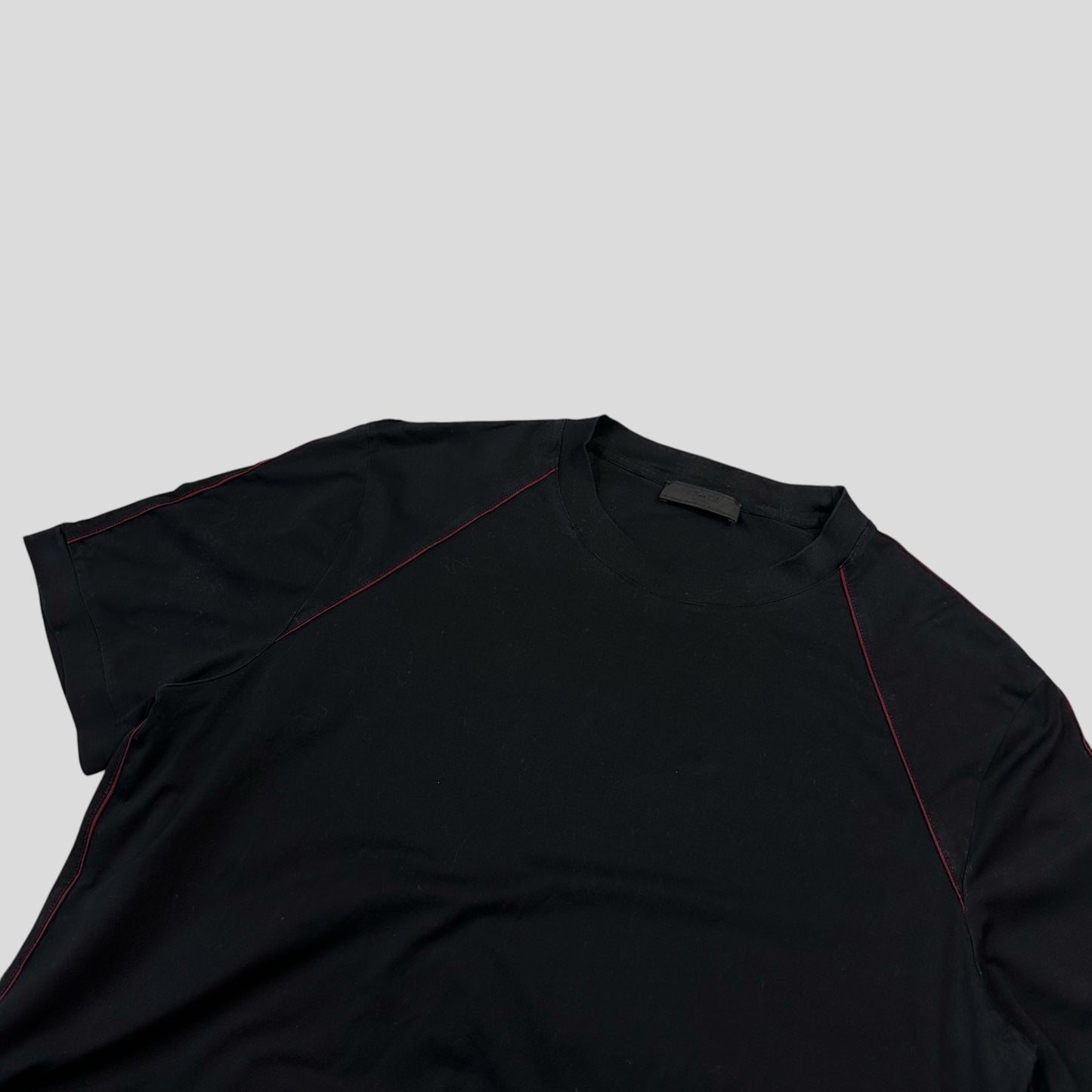 Prada Milano 2018 Red Tab Stash Pocket Piped T-shirt - L