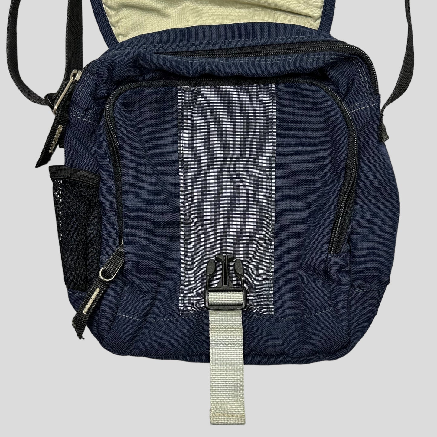 Nike 2003 Ripstop Multipocket Crossbody Bag
