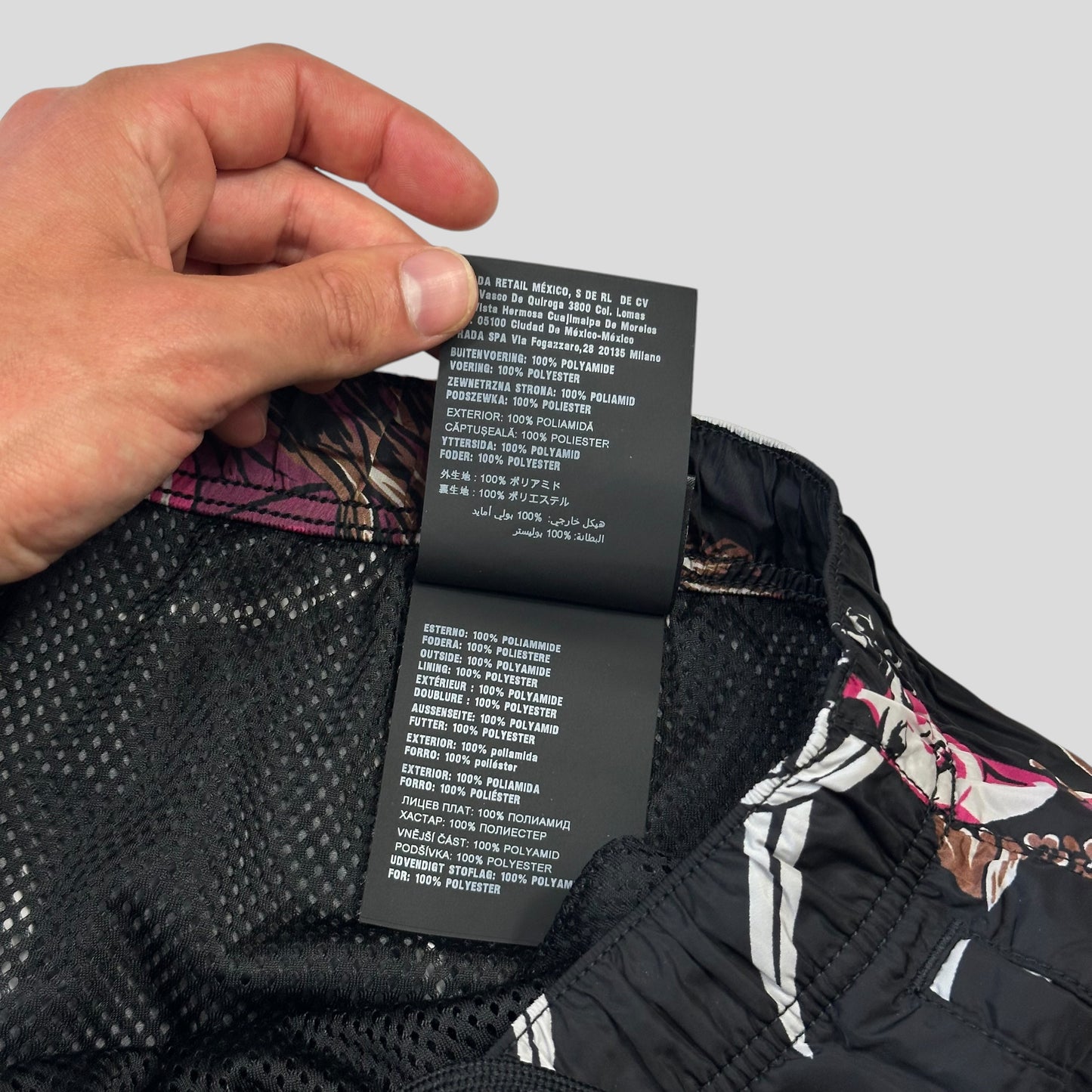 Prada Milano 2018 Hawaii Hula Girl Print Triangle Logo Board Shorts - IT52
