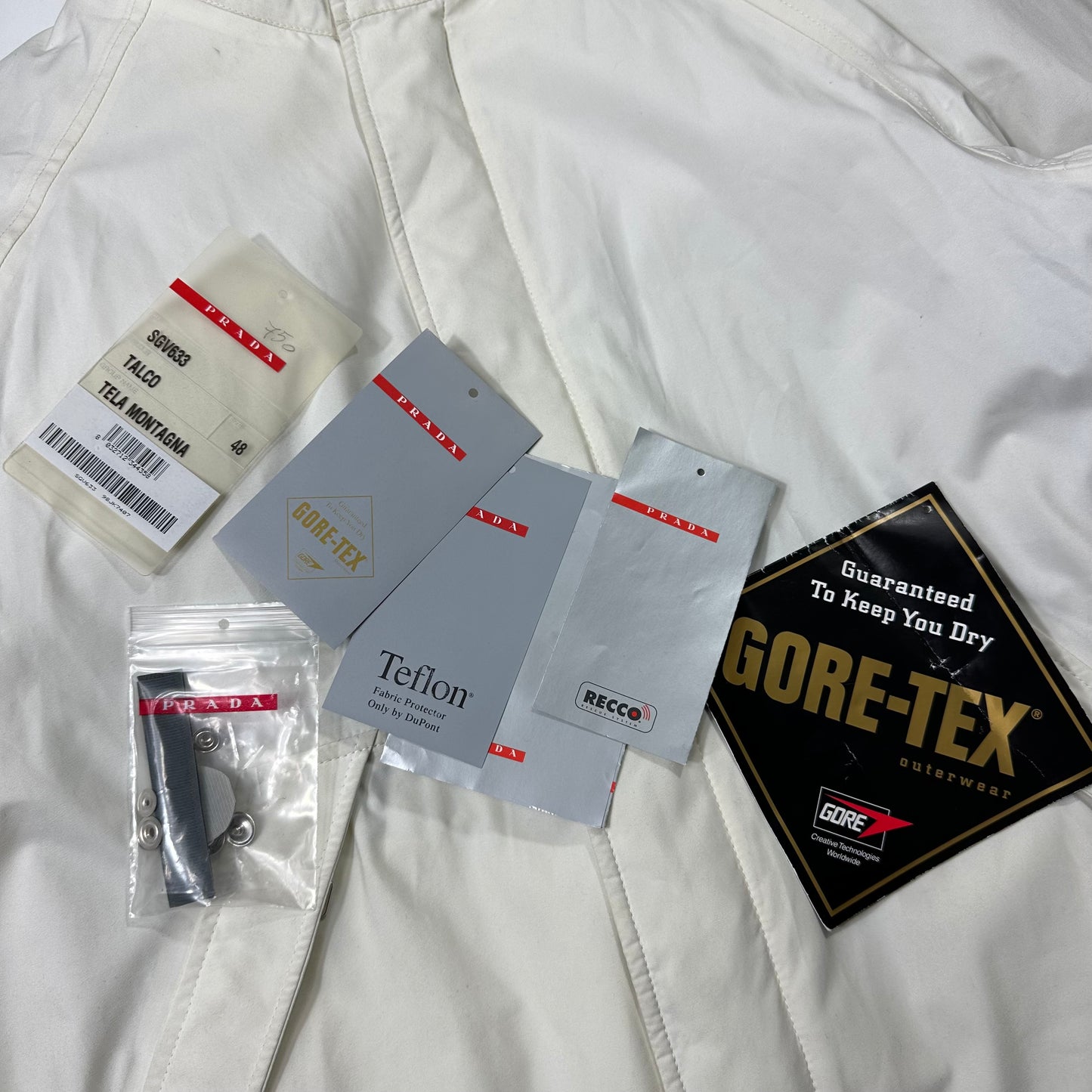 Prada Sport 2003 Goretex Teflon Talco Padded Ski Jacket - IT48