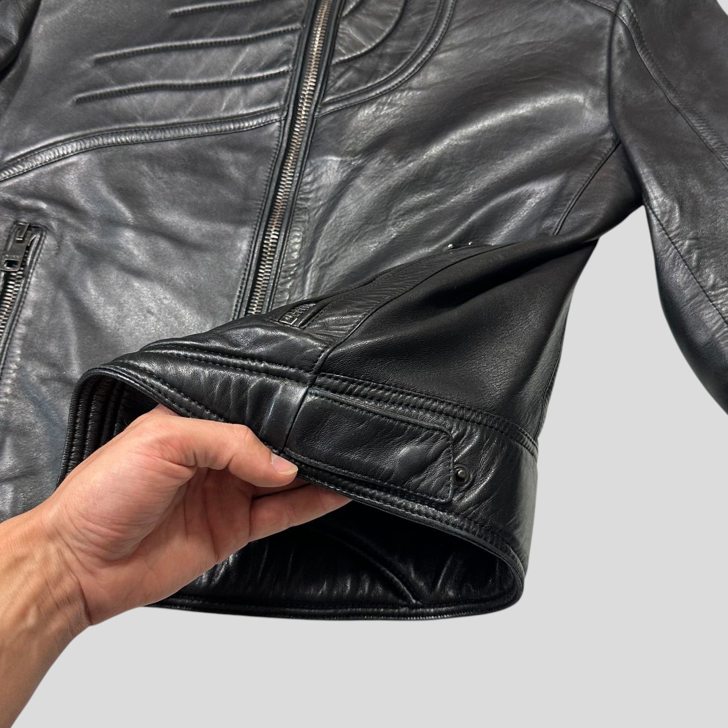 Gucci by Tom Ford AW00 Runway Spiral Leather Padded Moto Jacket - IT50