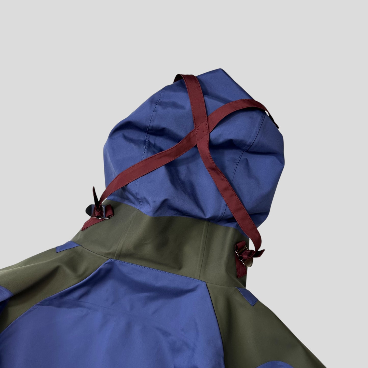 Gucci 2014 Runway Ultra Technical Taped Seam Pullover Jacket - L/XL