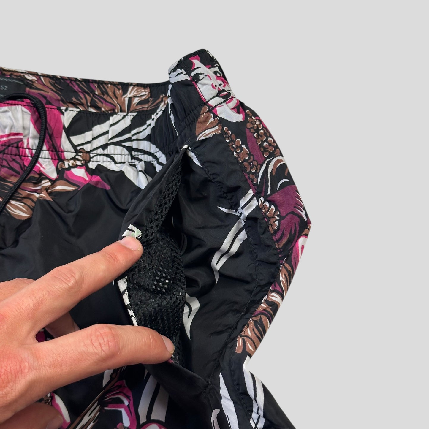 Prada Milano 2018 Hawaii Hula Girl Print Triangle Logo Board Shorts - IT52