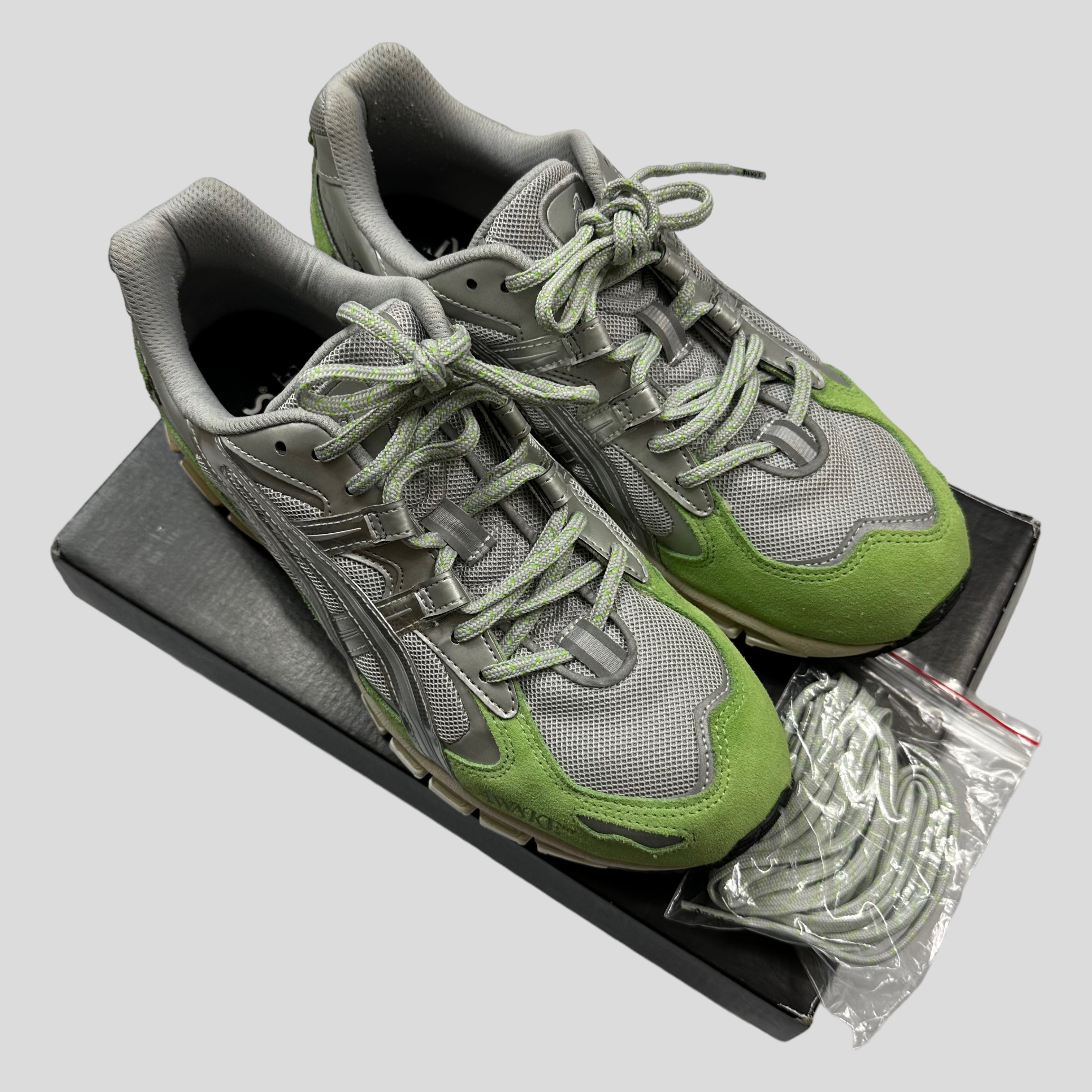 Asics gel kayano hotsell 5 360 silver green