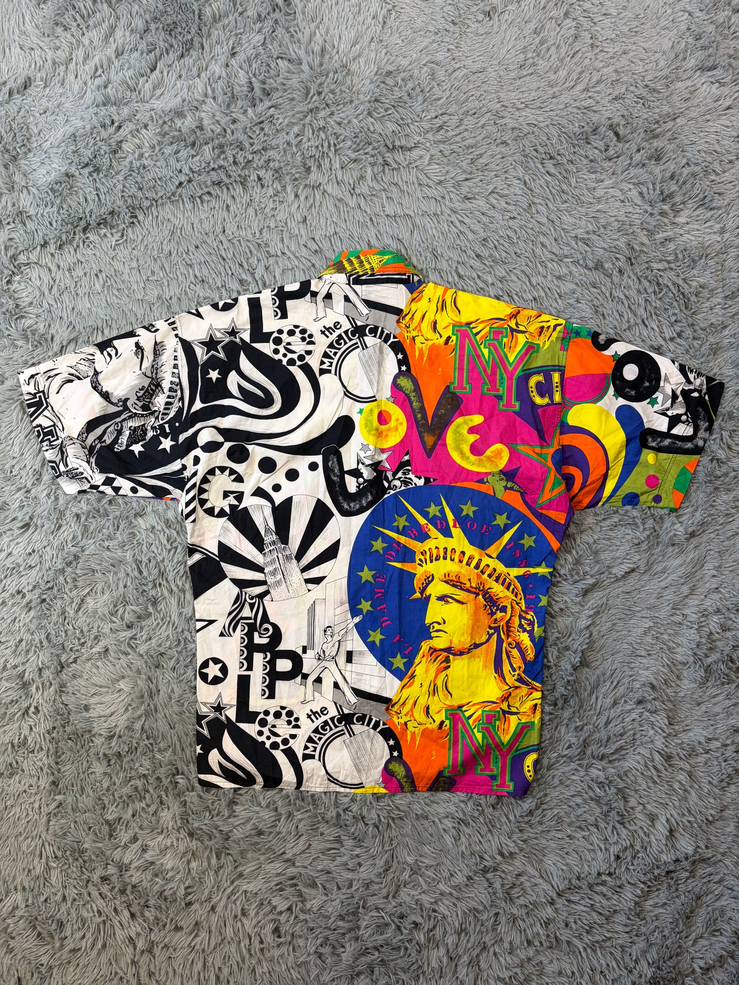 Versace VJC 90’s New York Day & Night Split Graphic Shirt - M/L