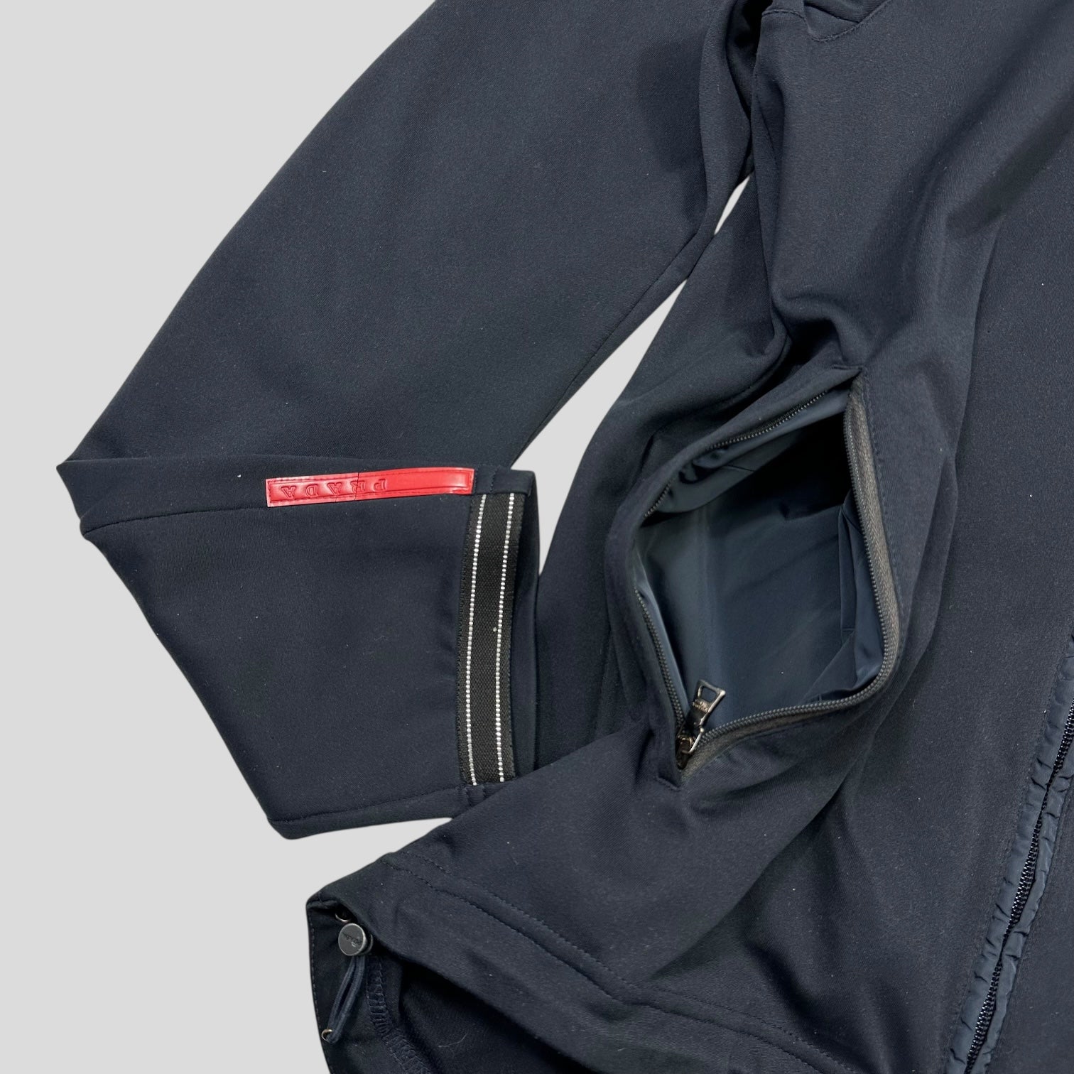 Prada Sport 00's Polyester Beaded Track Jacket - L (M) – Warmwaves