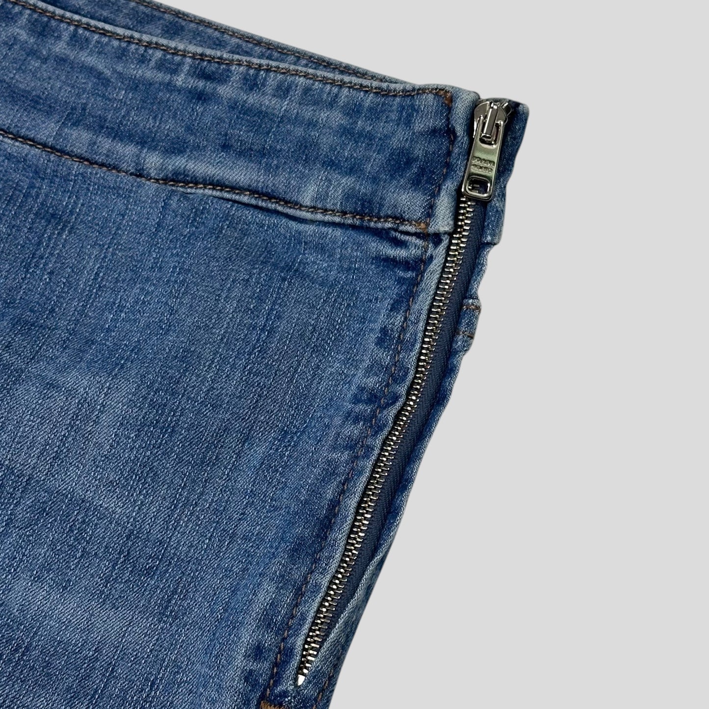 Prada Milano 2018 Logo Tab Lyocell Stretchy Skinny Jeans - 27-29