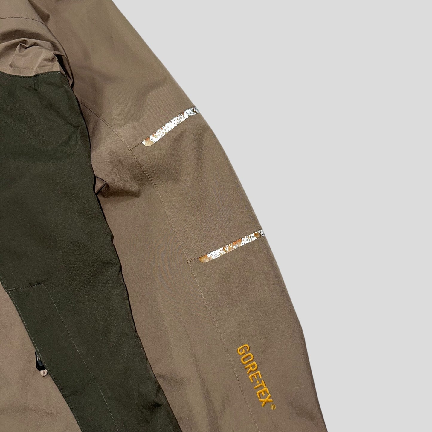 Montbell 2012 Gore-tex Kevlar Panelled Technical Jacket - M