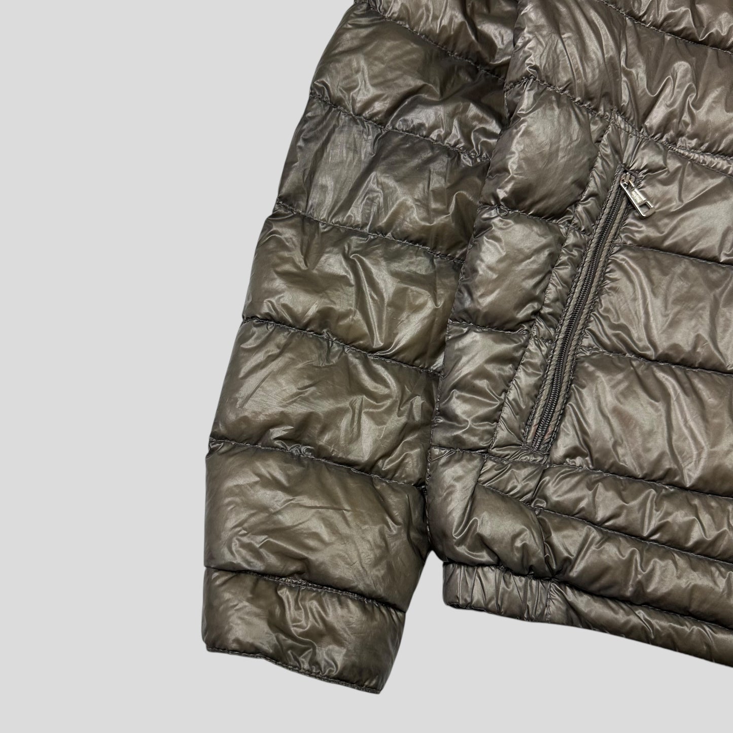 Moncler Acorus Short Down Puffer Jacket - 2 (M)