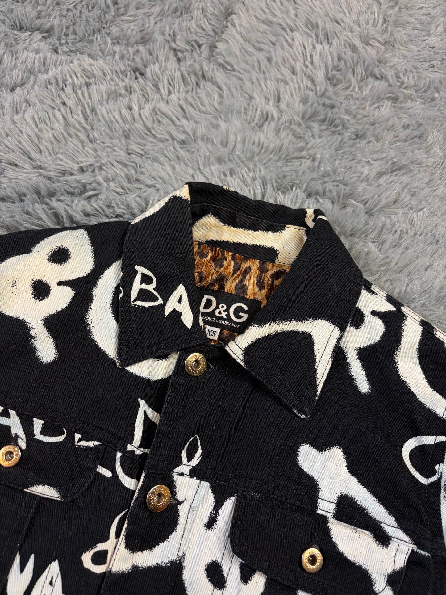 Dolce & Gabbana 2001 Graffiti Logo Cropped Denim Jacket - XS