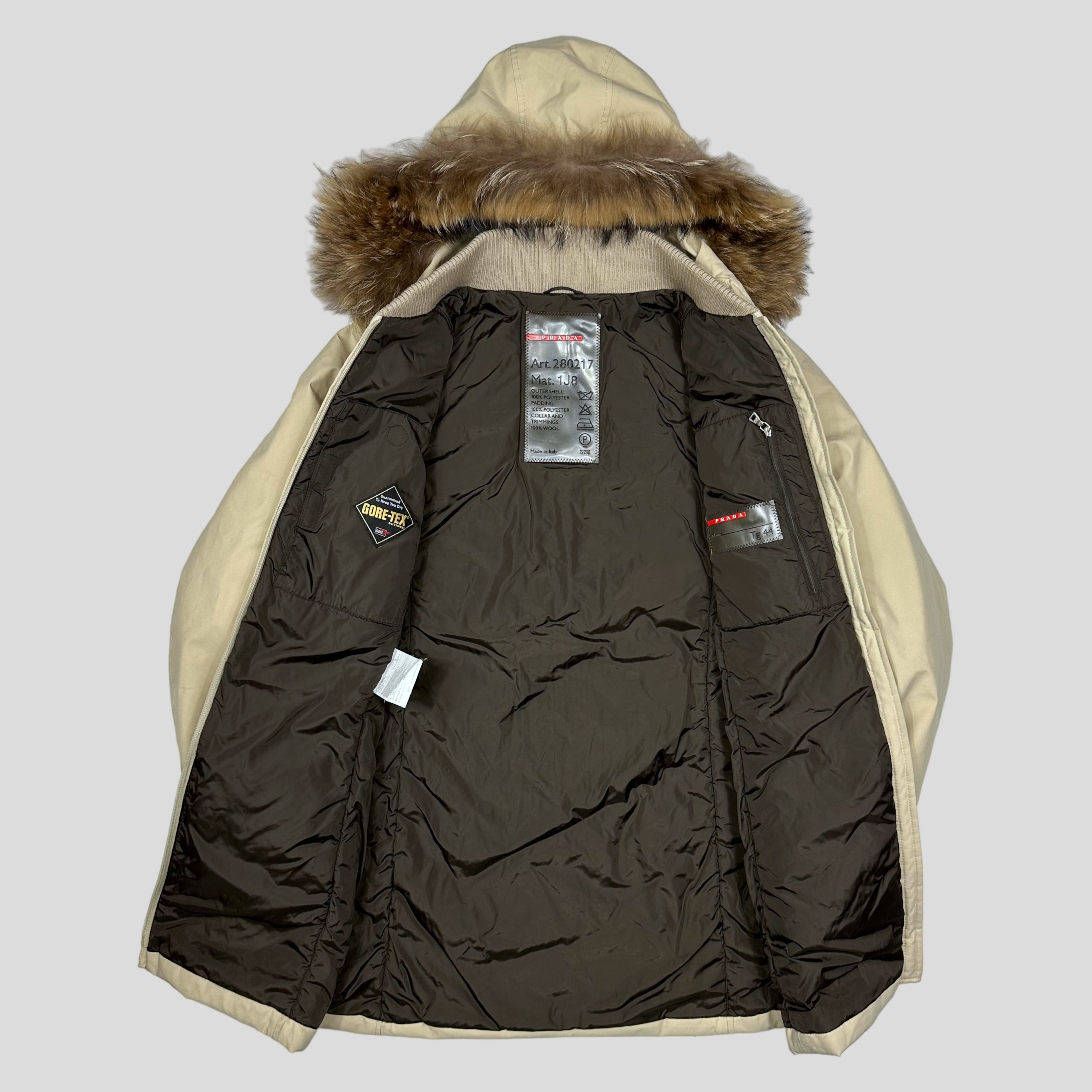 00s prada sport Gore-Tex nylon jacket-