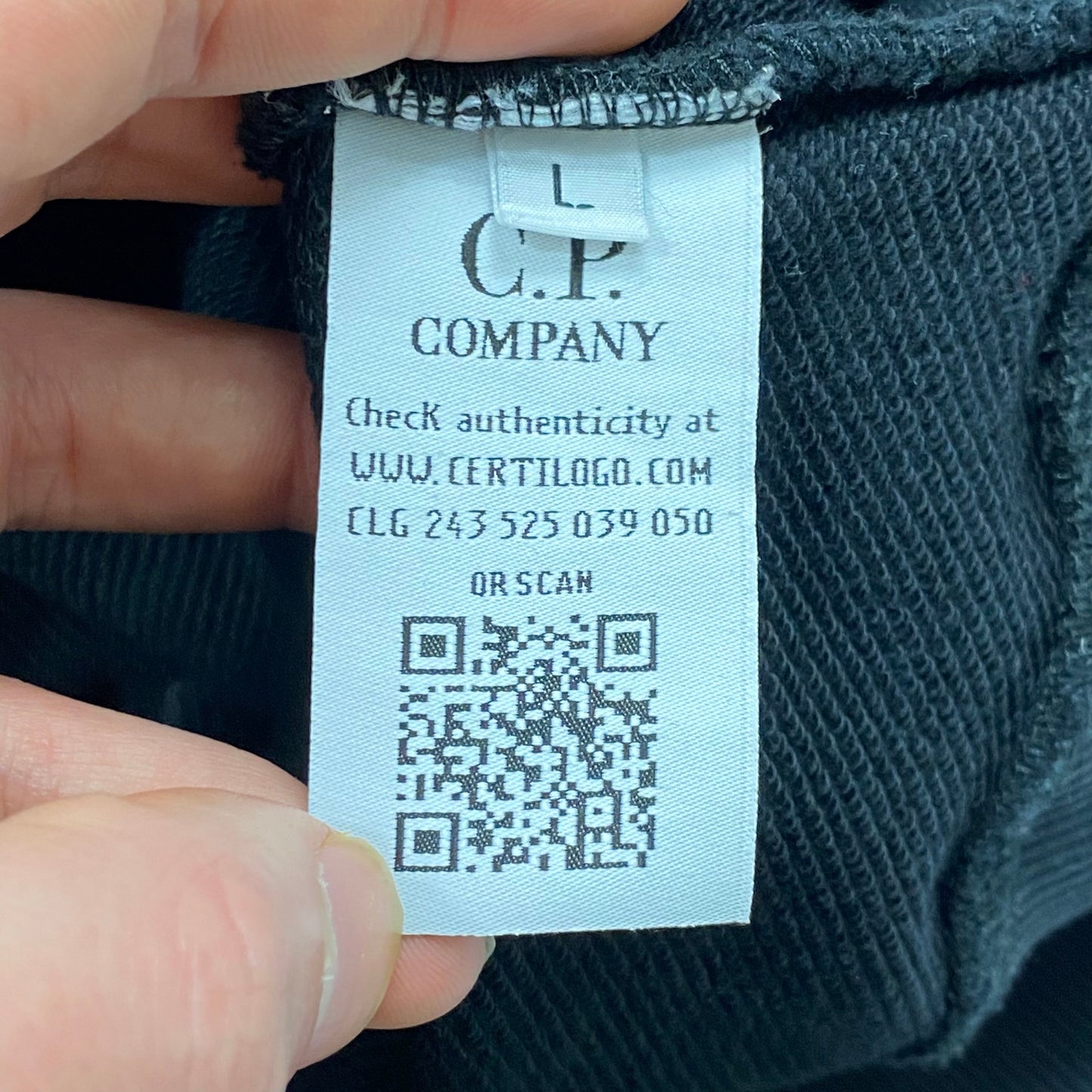 C.P. Company 1/4 Zip Goggle Sweatshirt - L